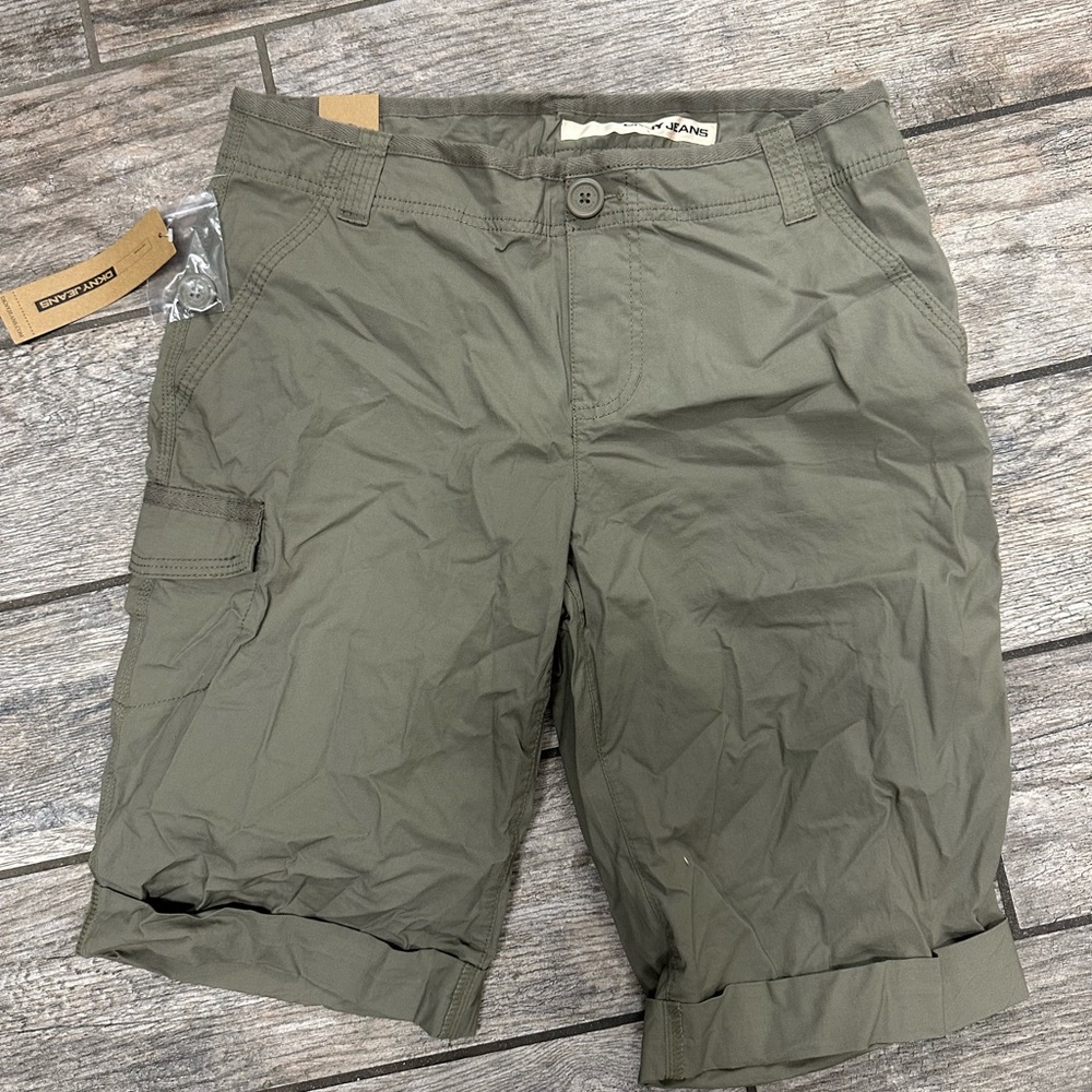 DKNY Womens Khaki Green Bermuda Shorts New With Tags Size 8